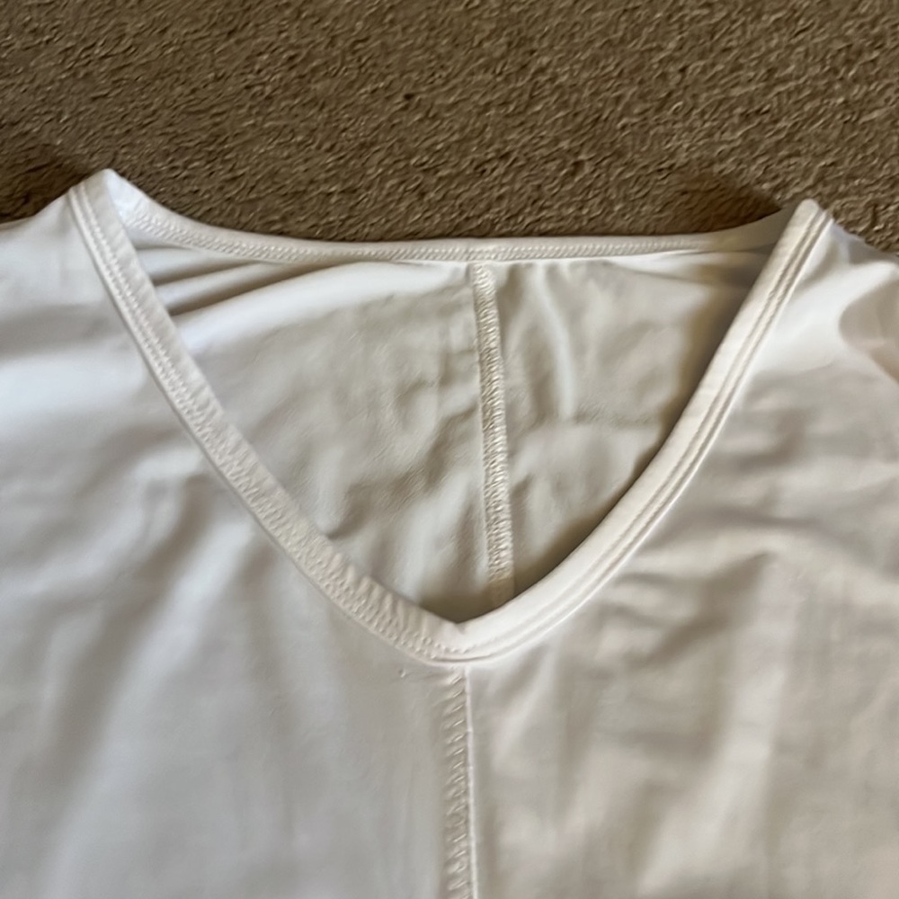 Fabletics white athletic top - Picture 4 of 5